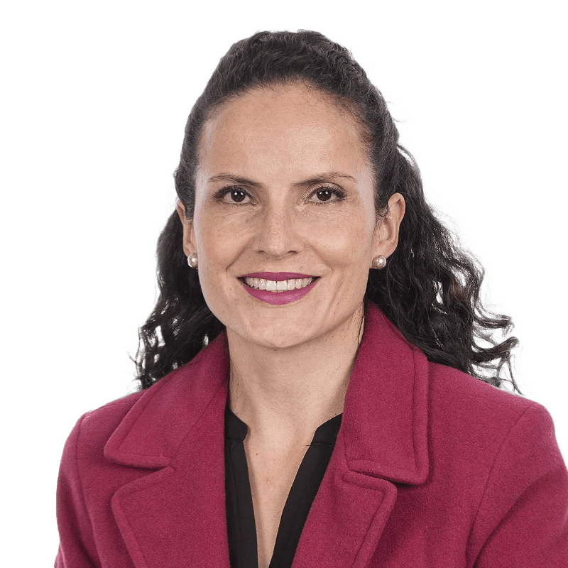 Doctora Betsy Yovanna Galvis Morales, cardióloga en LaCardio, realizando consulta médica especializada en salud cardiovascular - LaCardio - Betsy Yovanna Galvis Morales