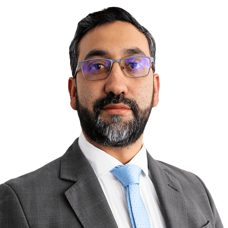 Edwin Forero, cardiólogo en LaCardio, en un ambiente clínico con equipo especializado para atención y diagnóstico médico - LaCardio - Edwin Fabian Forero Sanchez