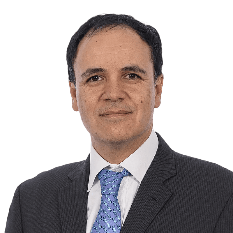 Hernán Alfonso Charris Suárez, cardiólogo en LaCardio, en un entorno clínico con equipo médico especializado - LaCardio - Hernan Alfonso Charris Suarez