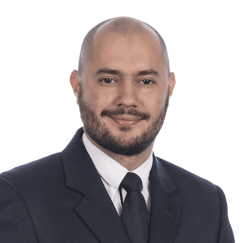 Hugo Andrés Mantilla Gutiérrez, especialista en cardiología en LaCardio, en un consultorio con equipo de diagnóstico médico - LaCardio - Hugo Andres Mantilla Gutierrez