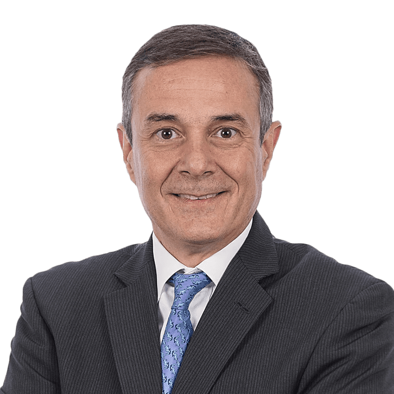 Juan Camilo Giraldo Bustamante, médico en LaCardio, en un consultorio con equipo de diagnóstico y atención médica - LaCardio - Juan Camilo Giraldo Bustamante