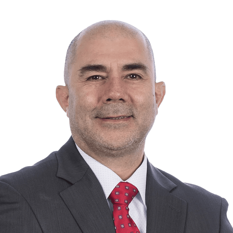Martin Alonso Garzon Olarte, especialista en cardiología, en una sala de consulta médica en LaCardio