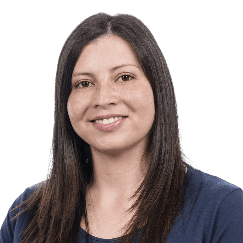 Doctora Martha Carolina Rivera Nieto, especialista en medicina interna en LaCardio, retrato profesional con bata médica - LaCardio - Martha Carolina Rivera Nieto