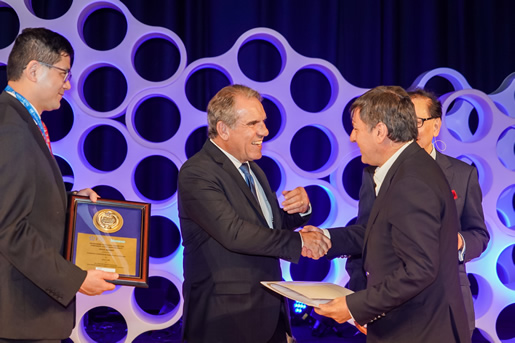 Nuestro programa social Regale una Vida recibe el Premio de Oro IHF