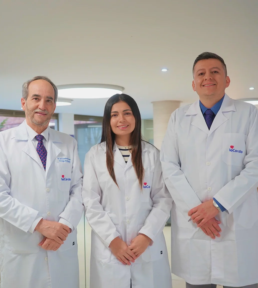 Un equipo de expertos siempre listos para ti - LaCardio